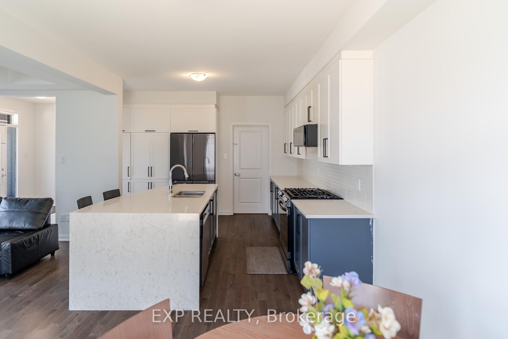 Photo 10 of 309 Cloyne Crescent, Ottawa, Barrhaven - Half Moon Bay — HOMEH
