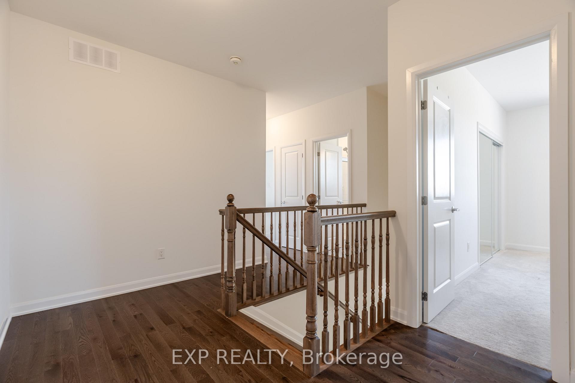 Photo 16 of 309 Cloyne Crescent, Ottawa, Barrhaven - Half Moon Bay — HOMEH
