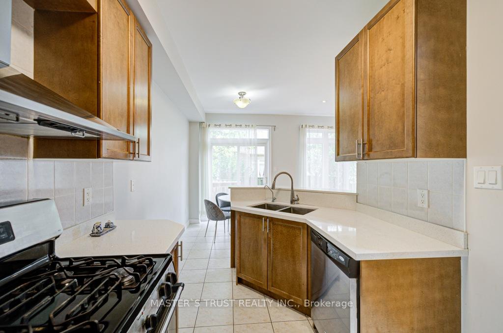 Photo 21 of 73 Cabernet Road, Vaughan, Patterson — HOMEH