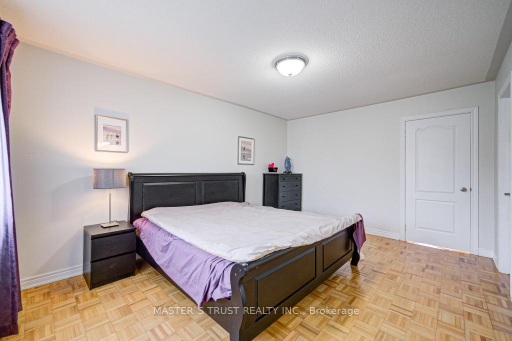 Photo 32 of 73 Cabernet Road, Vaughan, Patterson — HOMEH