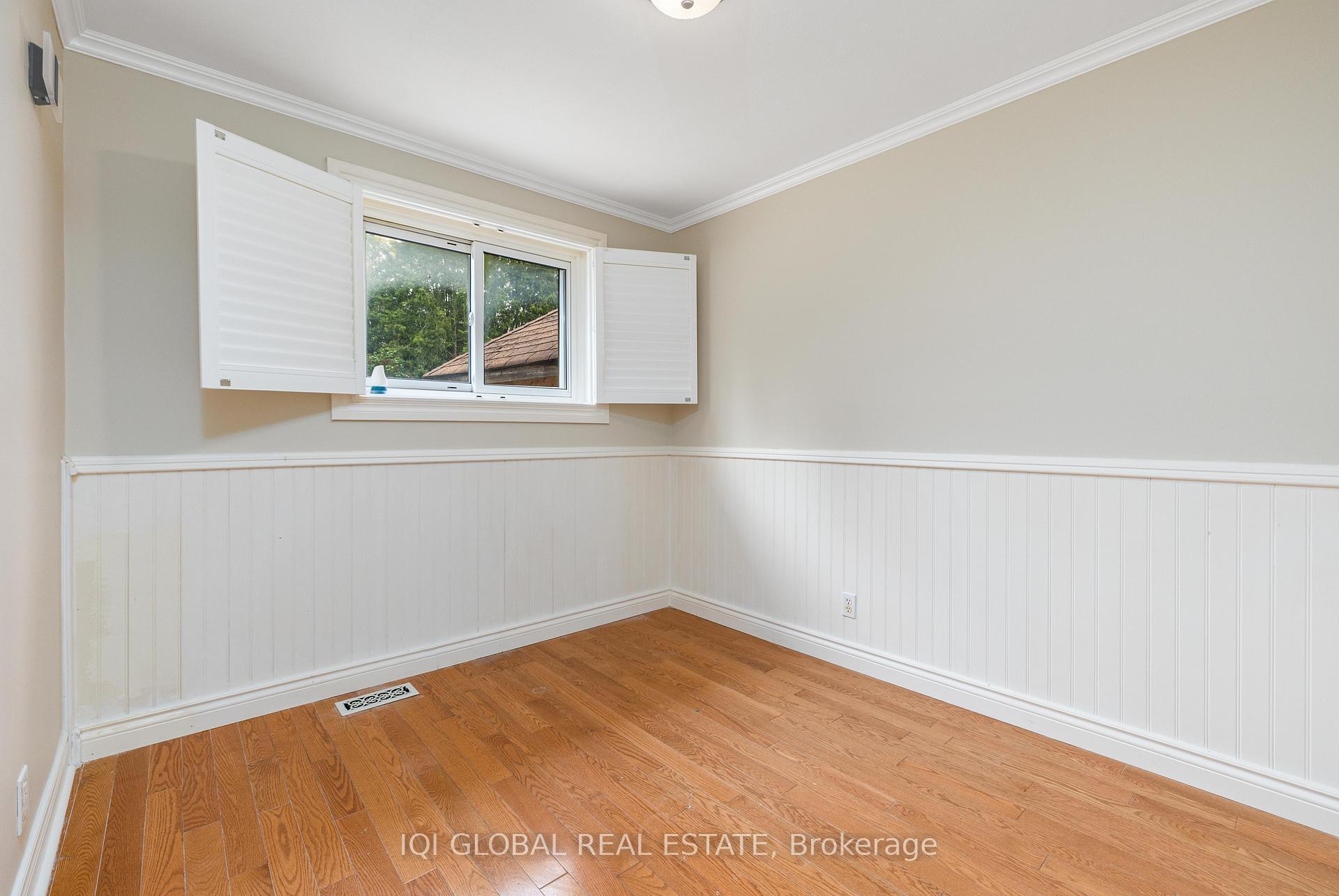 Photo 15 of Unit Main Floor, 10 Holman Crescent, Aurora, Aurora Highlands — HOMEH