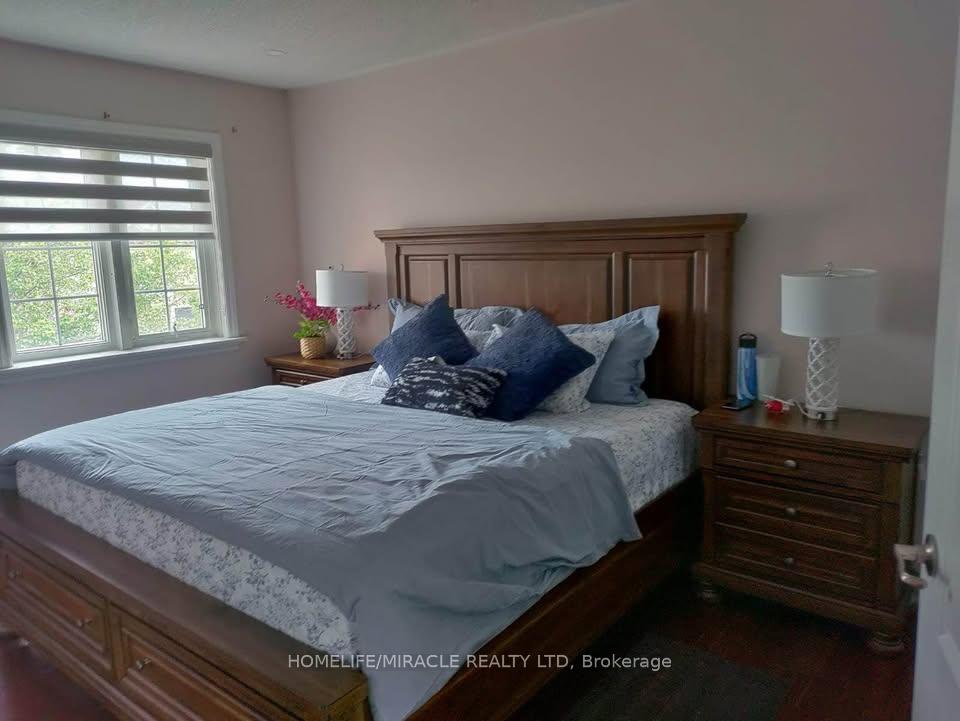 Photo 8 of 12 Macmillan Avenue, Whitby, Pringle Creek — HOMEH