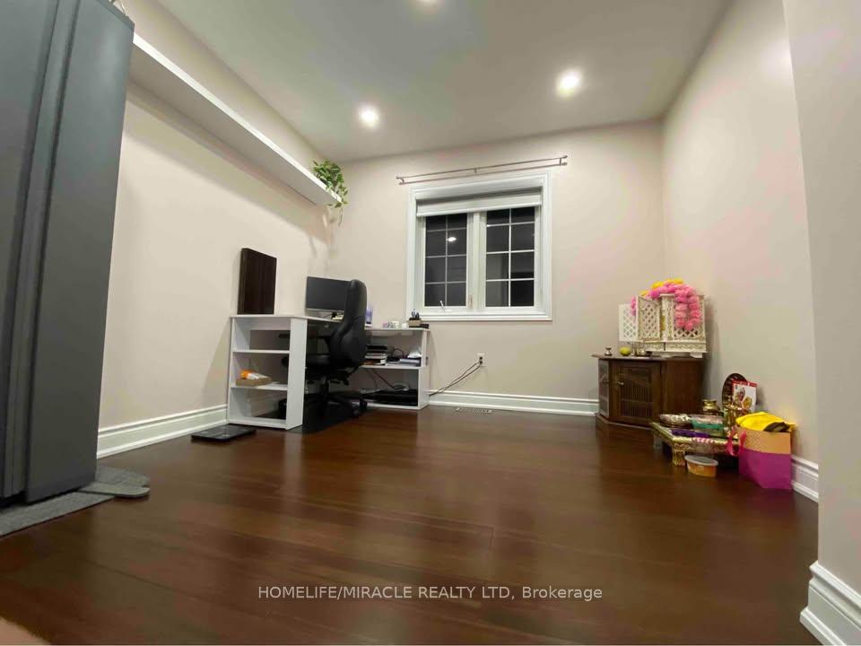Photo 9 of 12 Macmillan Avenue, Whitby, Pringle Creek — HOMEH