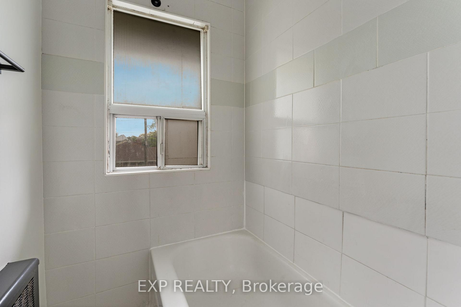 Photo 20 of 480 King Street, Welland, Lincoln/Crowland — HOMEH