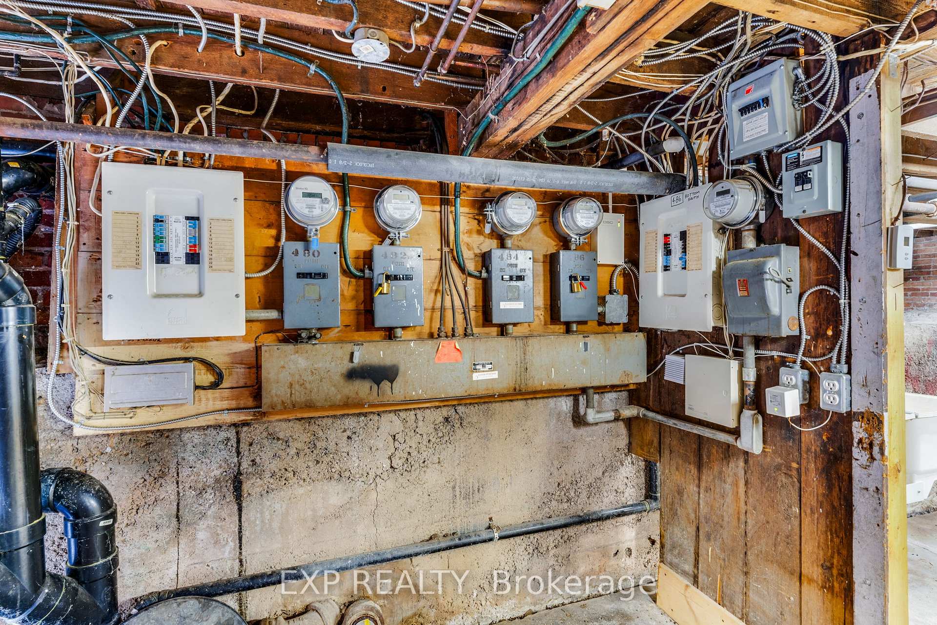 Photo 37 of 480 King Street, Welland, Lincoln/Crowland — HOMEH