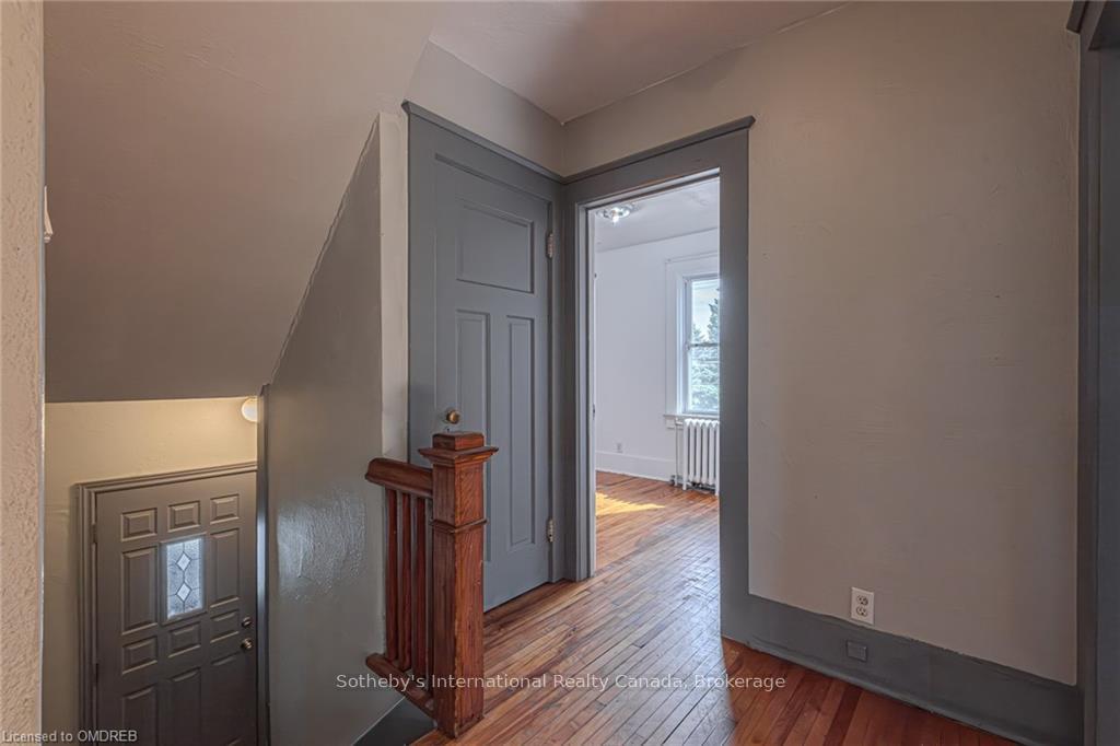 Photo 11 of 189 Park Street, Waterloo, Uptown Waterloo/Westmount — HOMEH