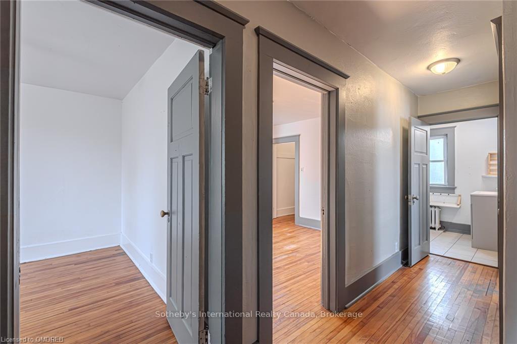 Photo 13 of 189 Park Street, Waterloo, Uptown Waterloo/Westmount — HOMEH