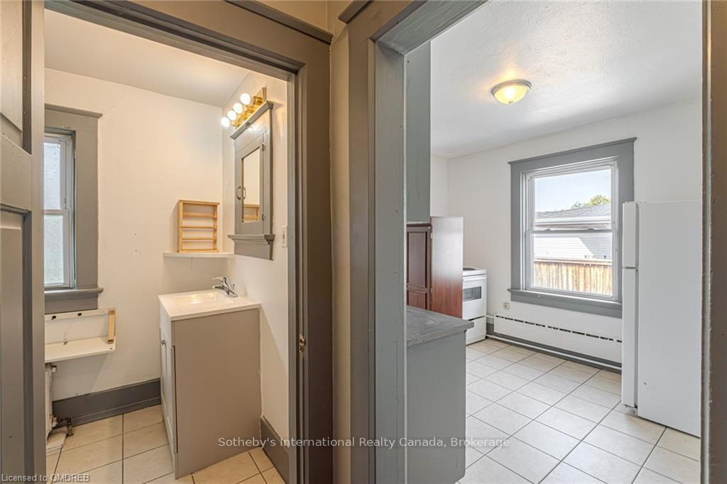 Photo 17 of 189 Park Street, Waterloo, Uptown Waterloo/Westmount — HOMEH