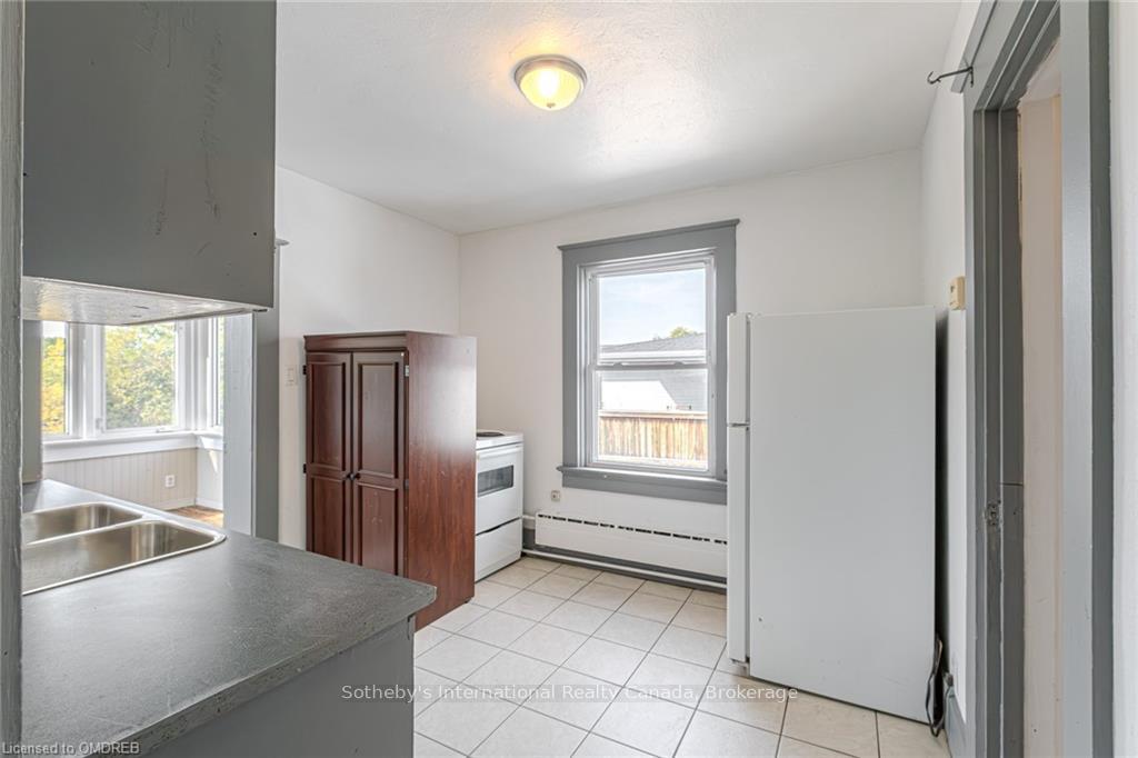 Photo 19 of 189 Park Street, Waterloo, Uptown Waterloo/Westmount — HOMEH