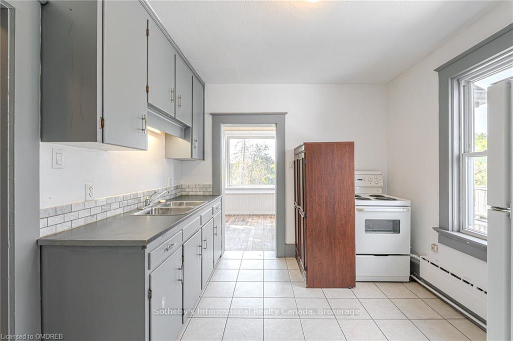 Photo 20 of 189 Park Street, Waterloo, Uptown Waterloo/Westmount — HOMEH