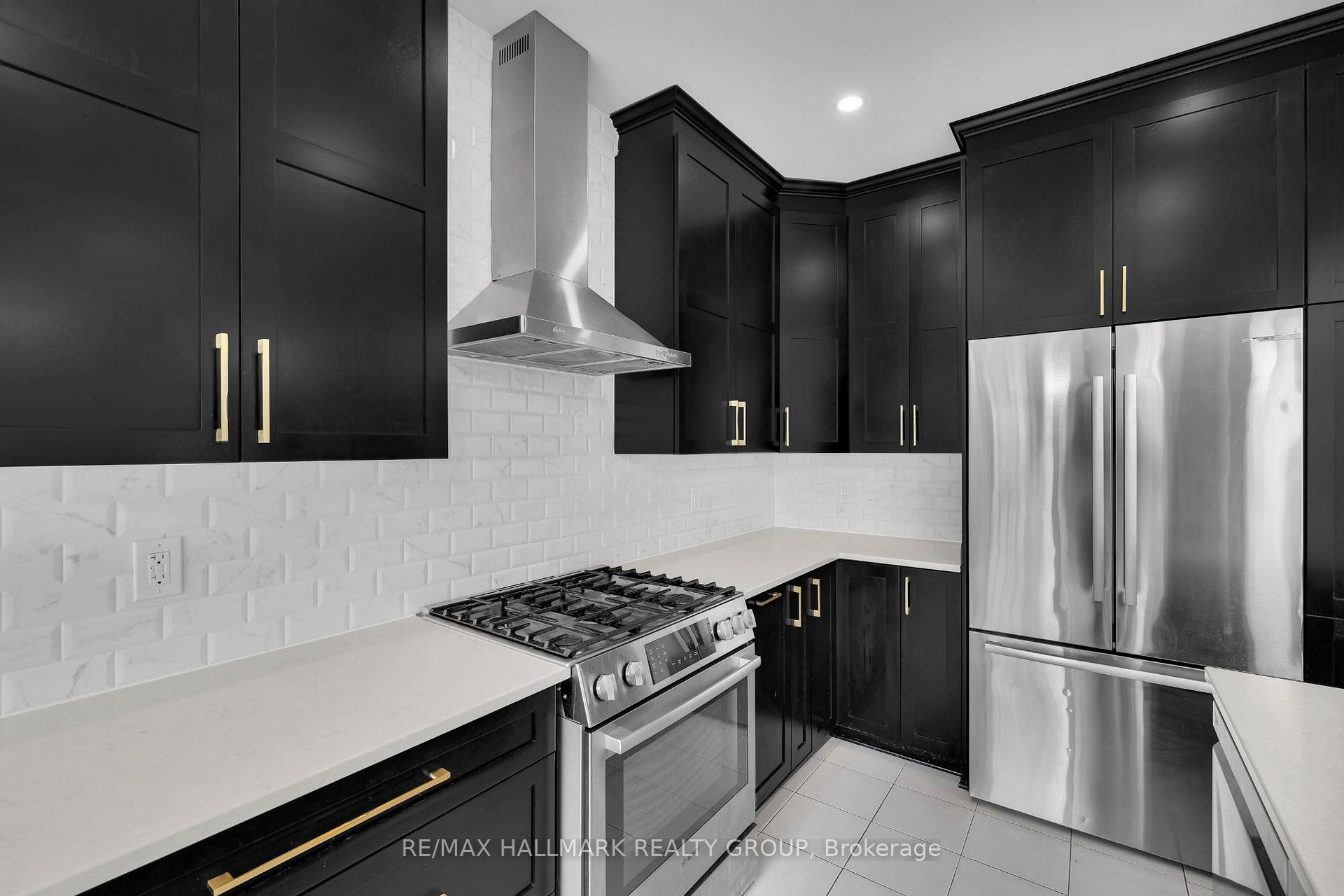 Photo 11 of 276 Big Dipper Street, Ottawa, Riverside South/Gloucester Glen — HOMEH