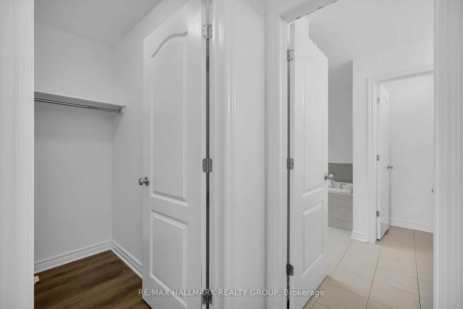 Photo 19 of 276 Big Dipper Street, Ottawa, Riverside South/Gloucester Glen — HOMEH