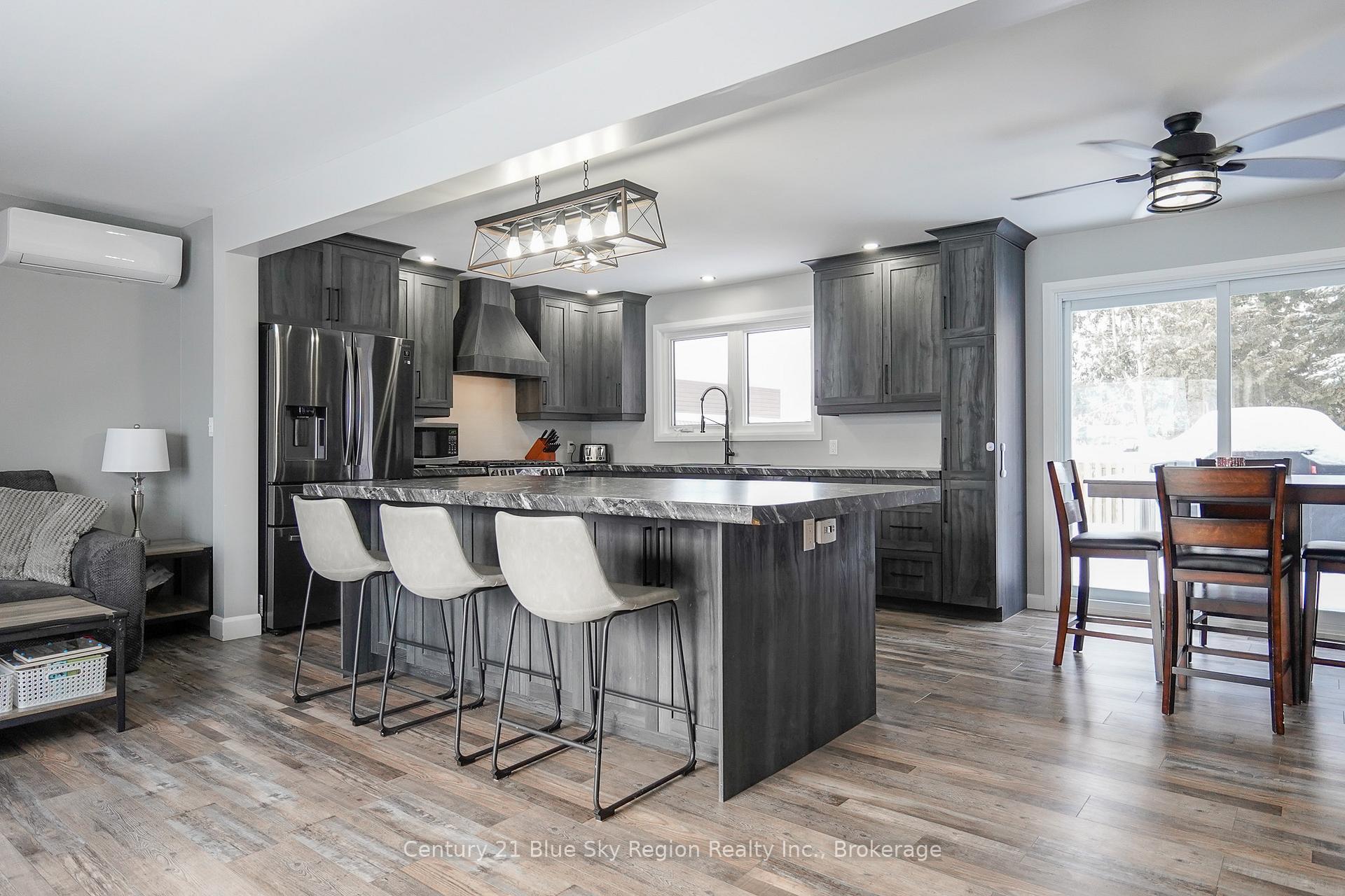 Photo 7 of 157 John Street, West Nipissing, Sturgeon Falls — HOMEH