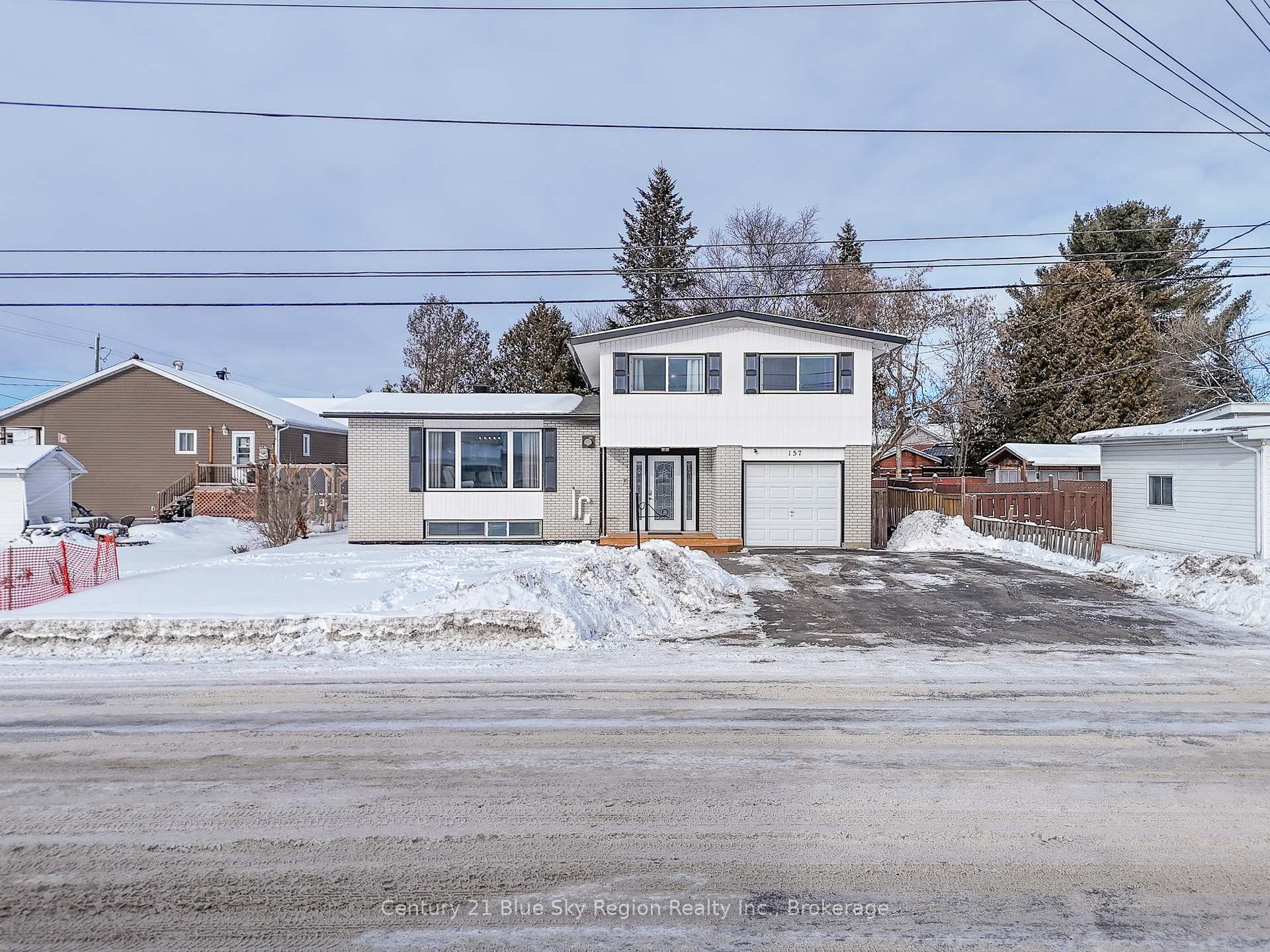 Photo 32 of 157 John Street, West Nipissing, Sturgeon Falls — HOMEH