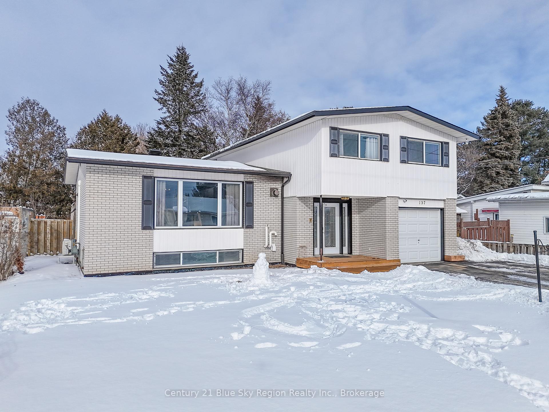 Photo 33 of 157 John Street, West Nipissing, Sturgeon Falls — HOMEH