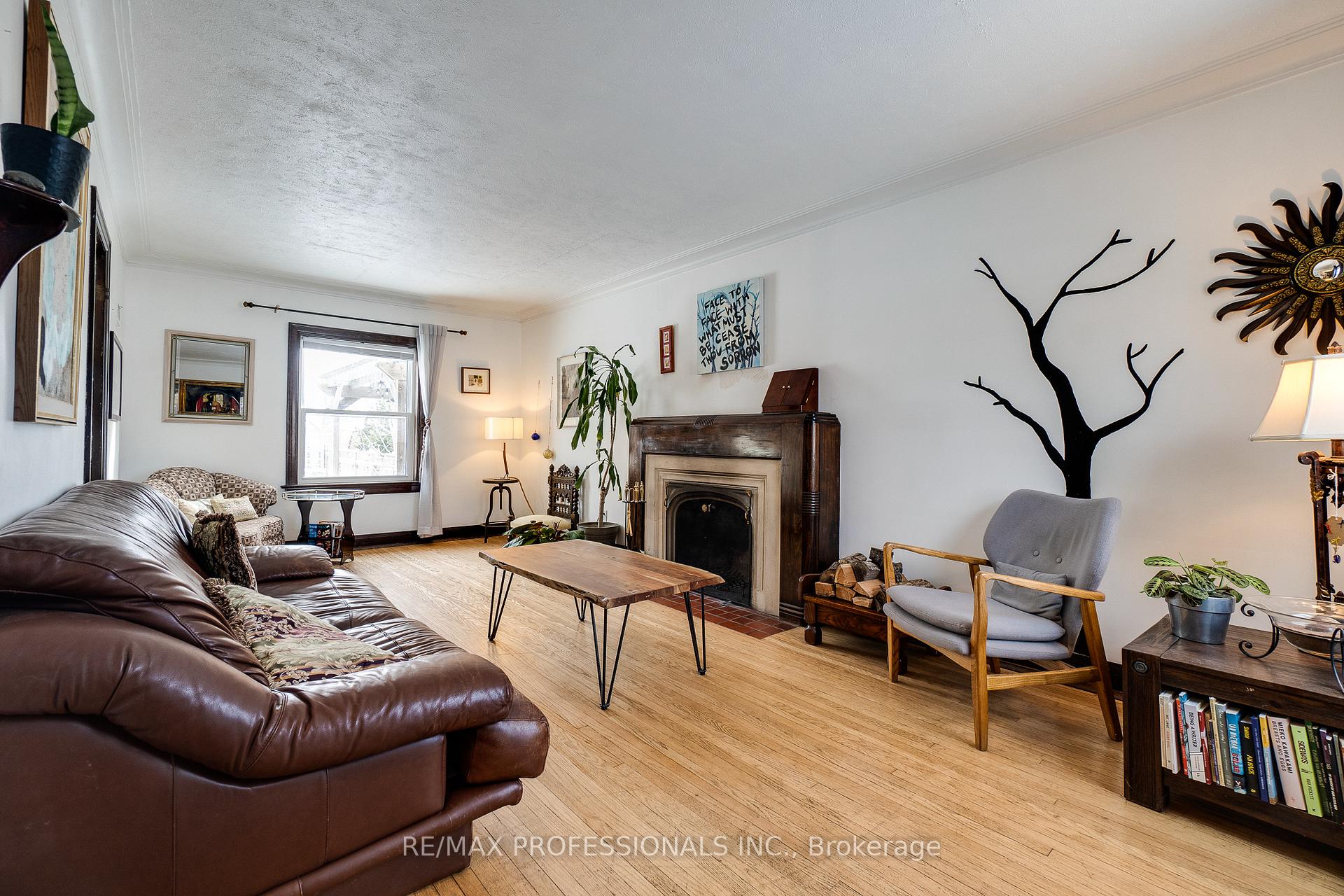 Photo 6 of 225 Bridgeport Road E, Waterloo — HOMEH