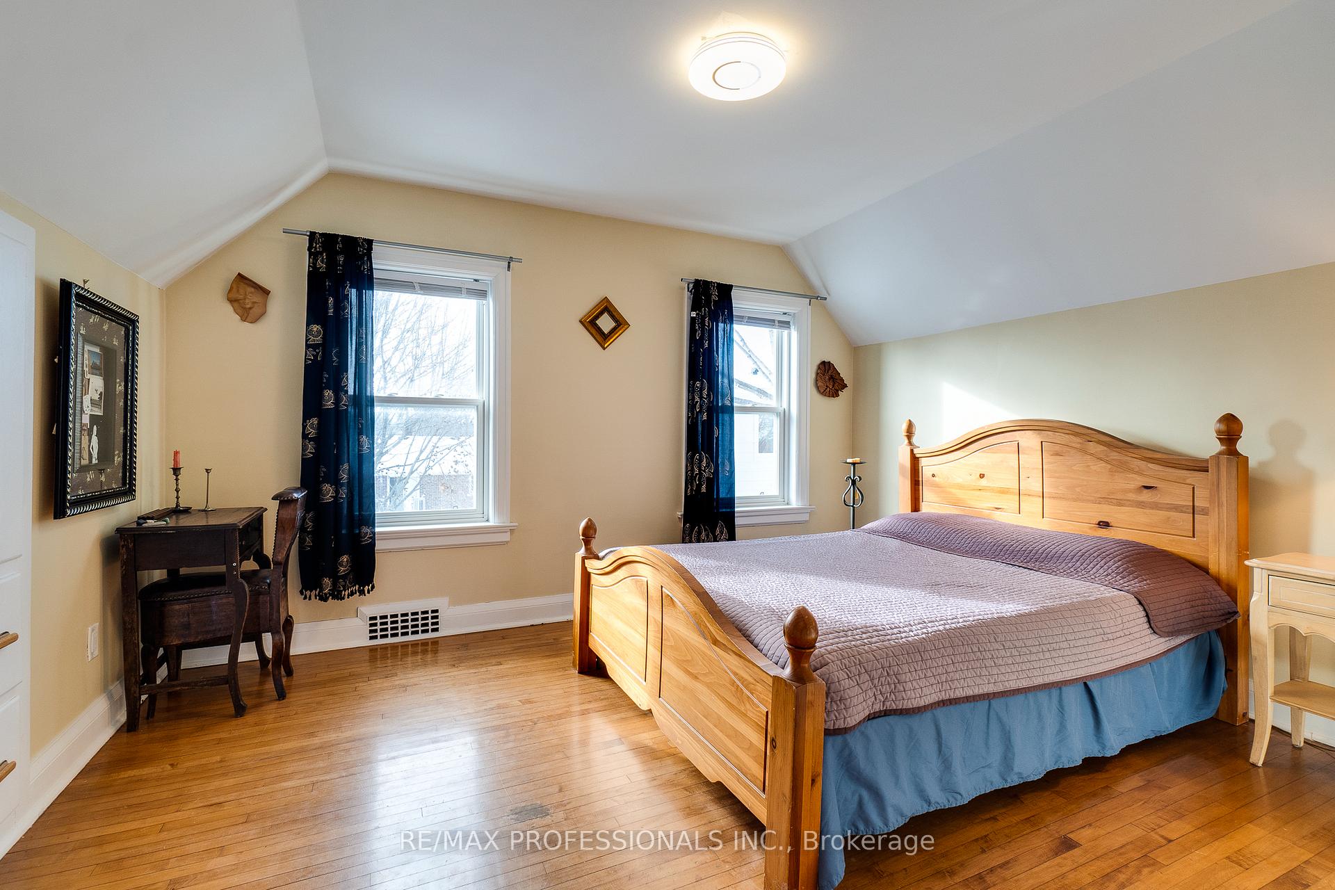 Photo 23 of 225 Bridgeport Road E, Waterloo — HOMEH