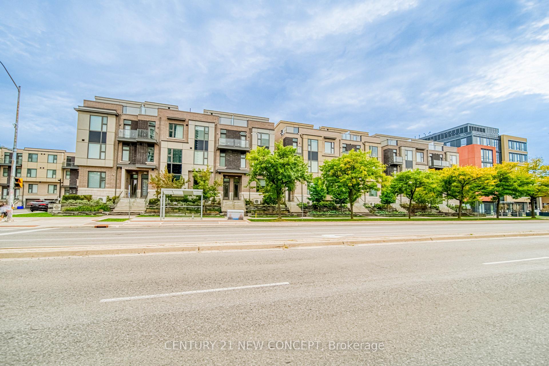 Photo 1 of 895 Clark Avenue W, Vaughan, Brownridge — HOMEH