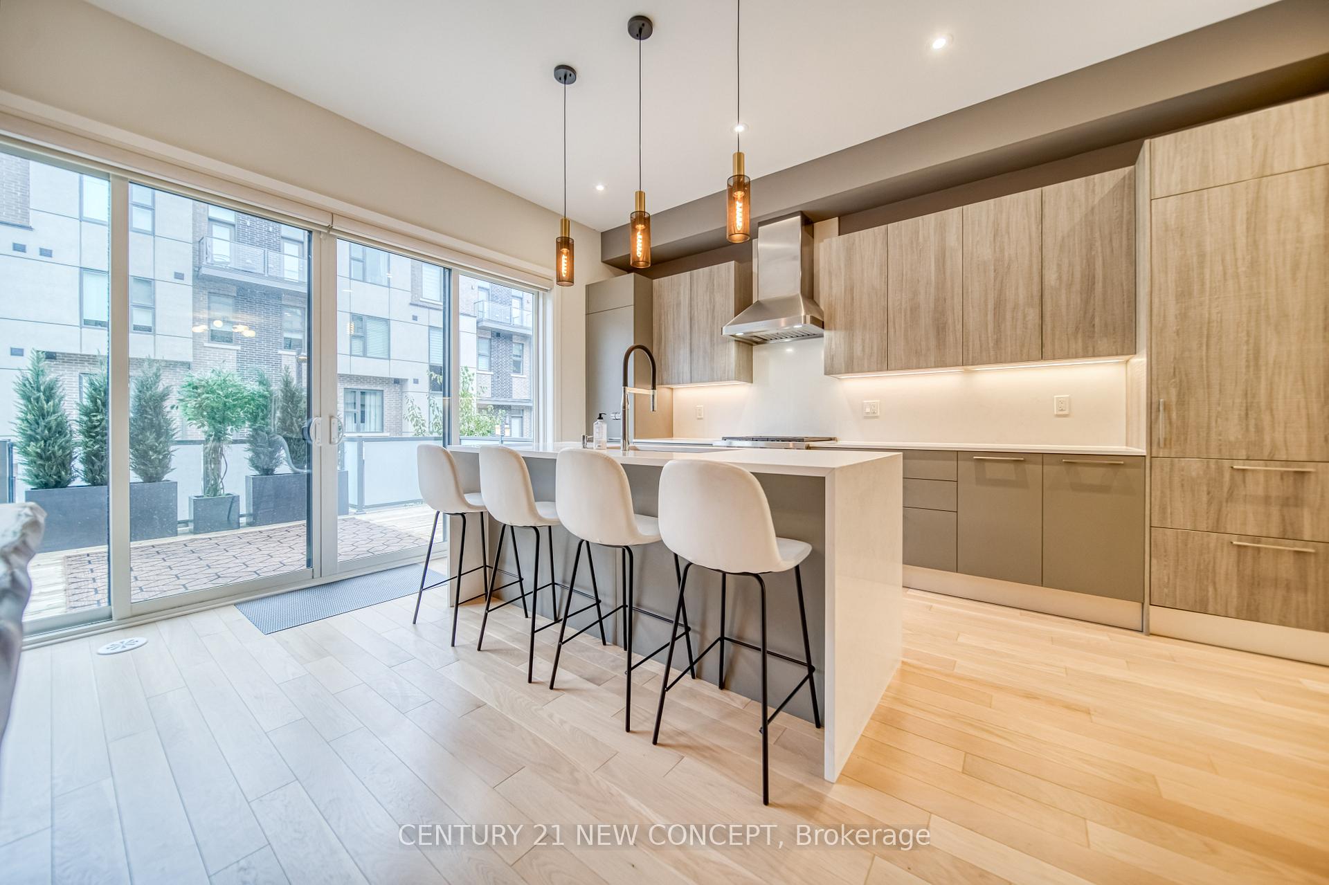 Photo 9 of 895 Clark Avenue W, Vaughan, Brownridge — HOMEH
