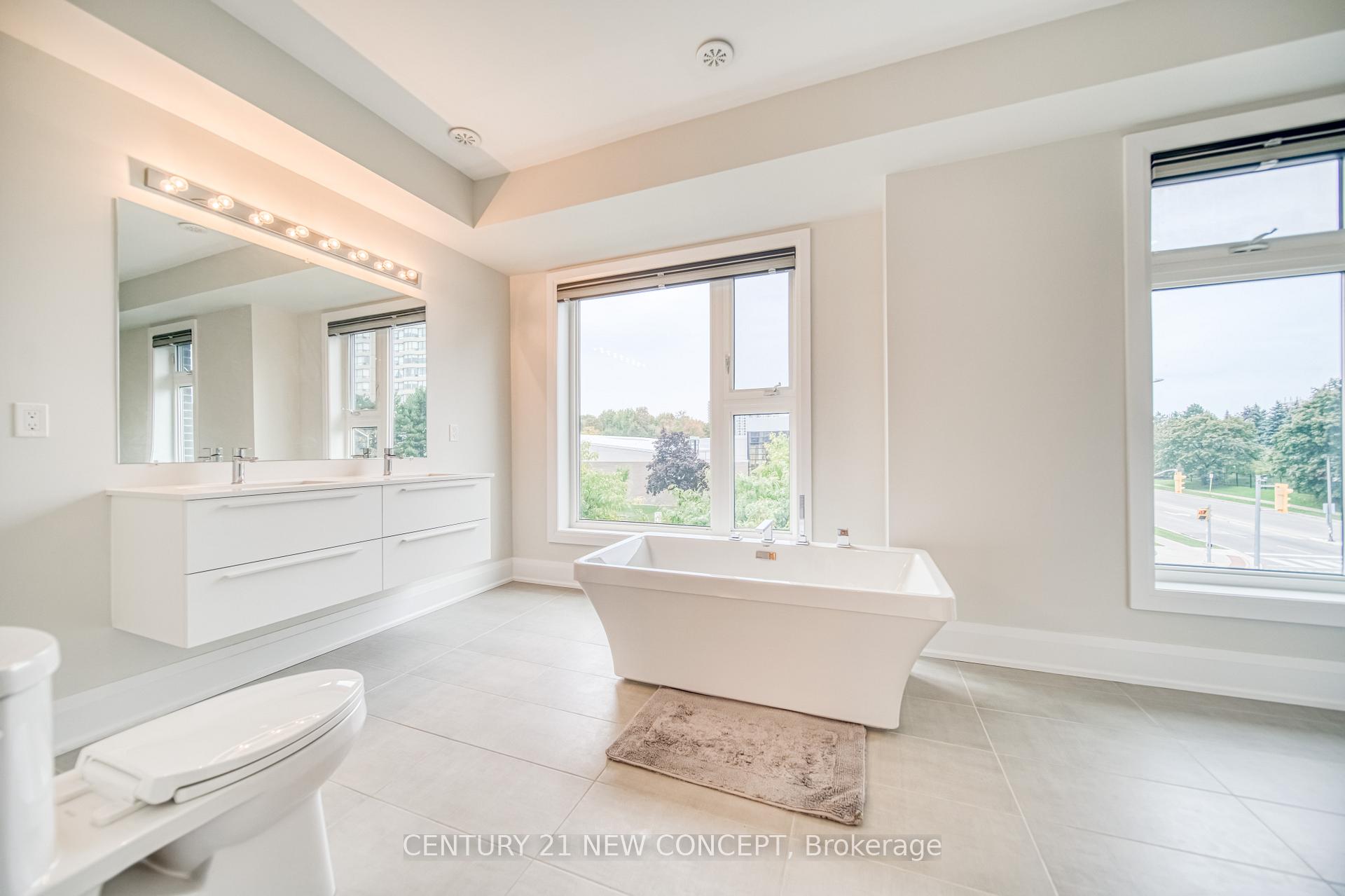 Photo 24 of 895 Clark Avenue W, Vaughan, Brownridge — HOMEH