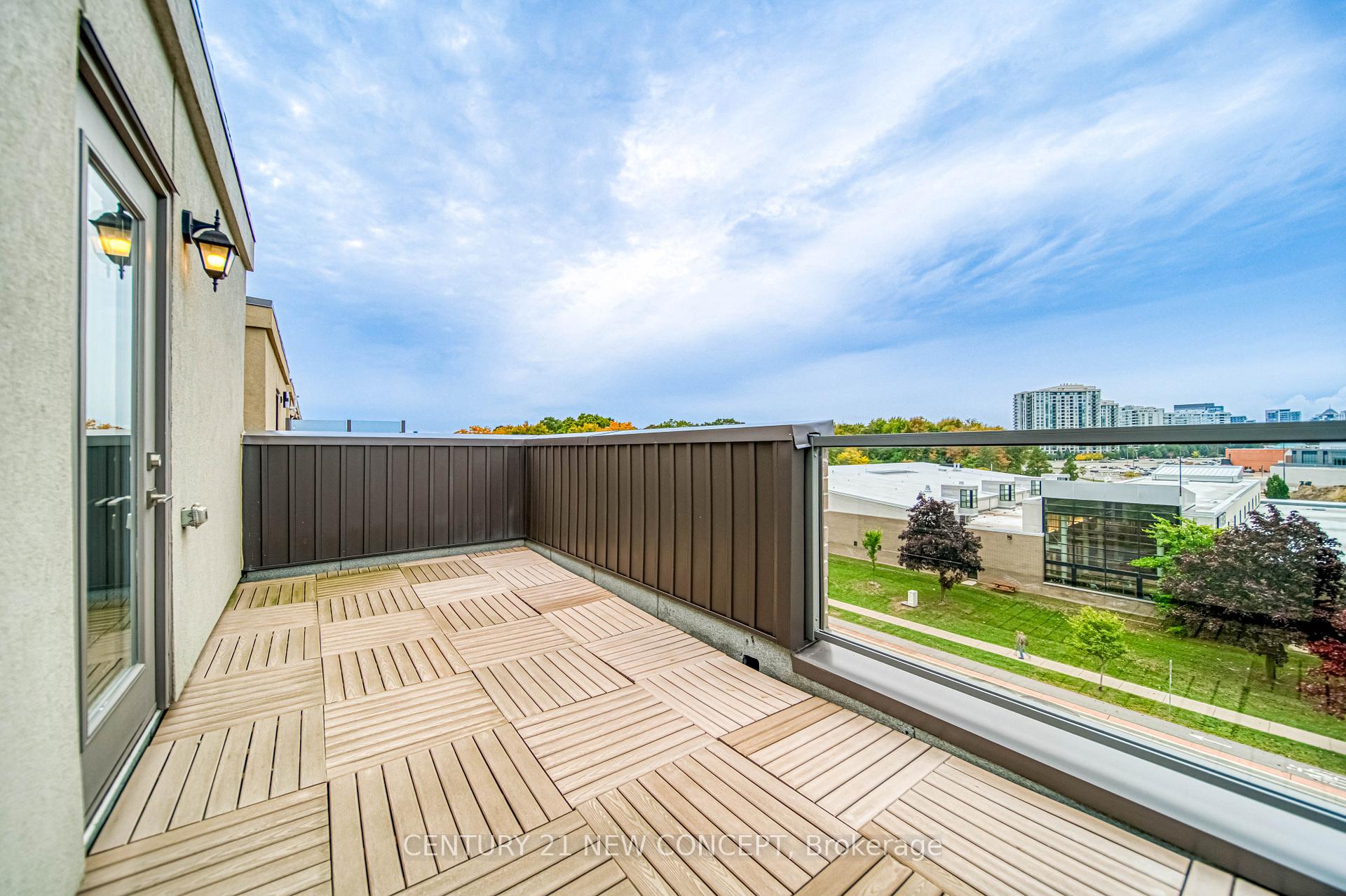 Photo 38 of 895 Clark Avenue W, Vaughan, Brownridge — HOMEH