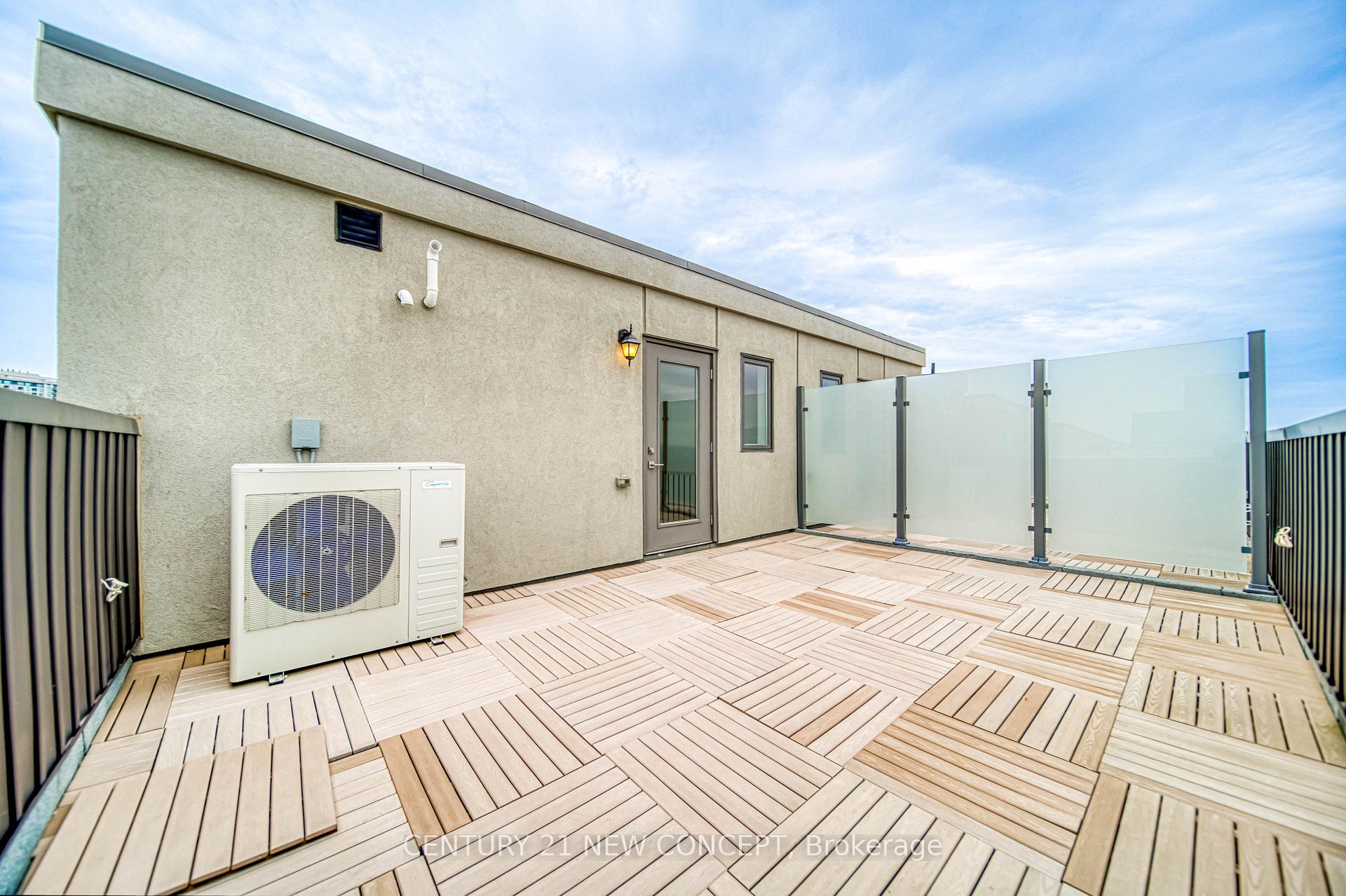 Photo 42 of 895 Clark Avenue W, Vaughan, Brownridge — HOMEH