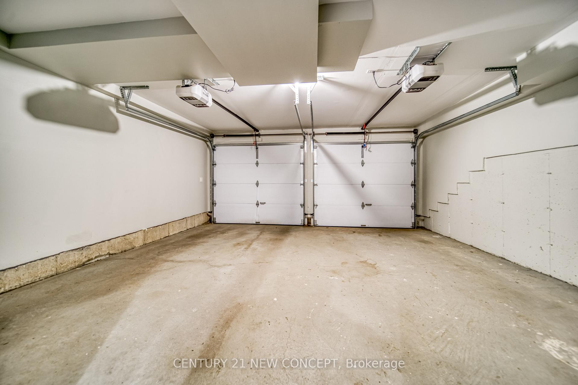 Photo 47 of 895 Clark Avenue W, Vaughan, Brownridge — HOMEH