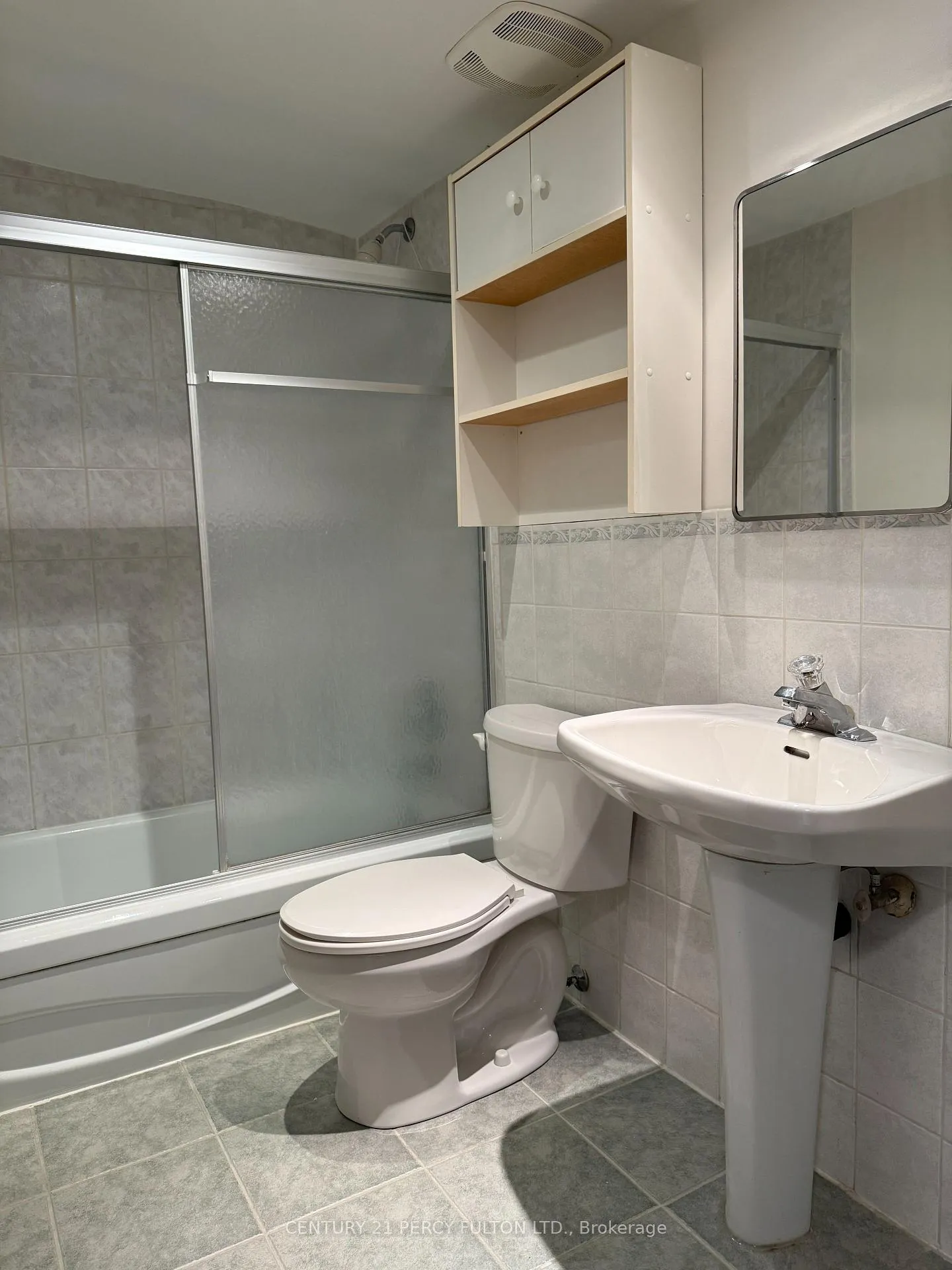 Photo 8 of 82A Old Kingston Road, Ajax, Central West — HOMEH