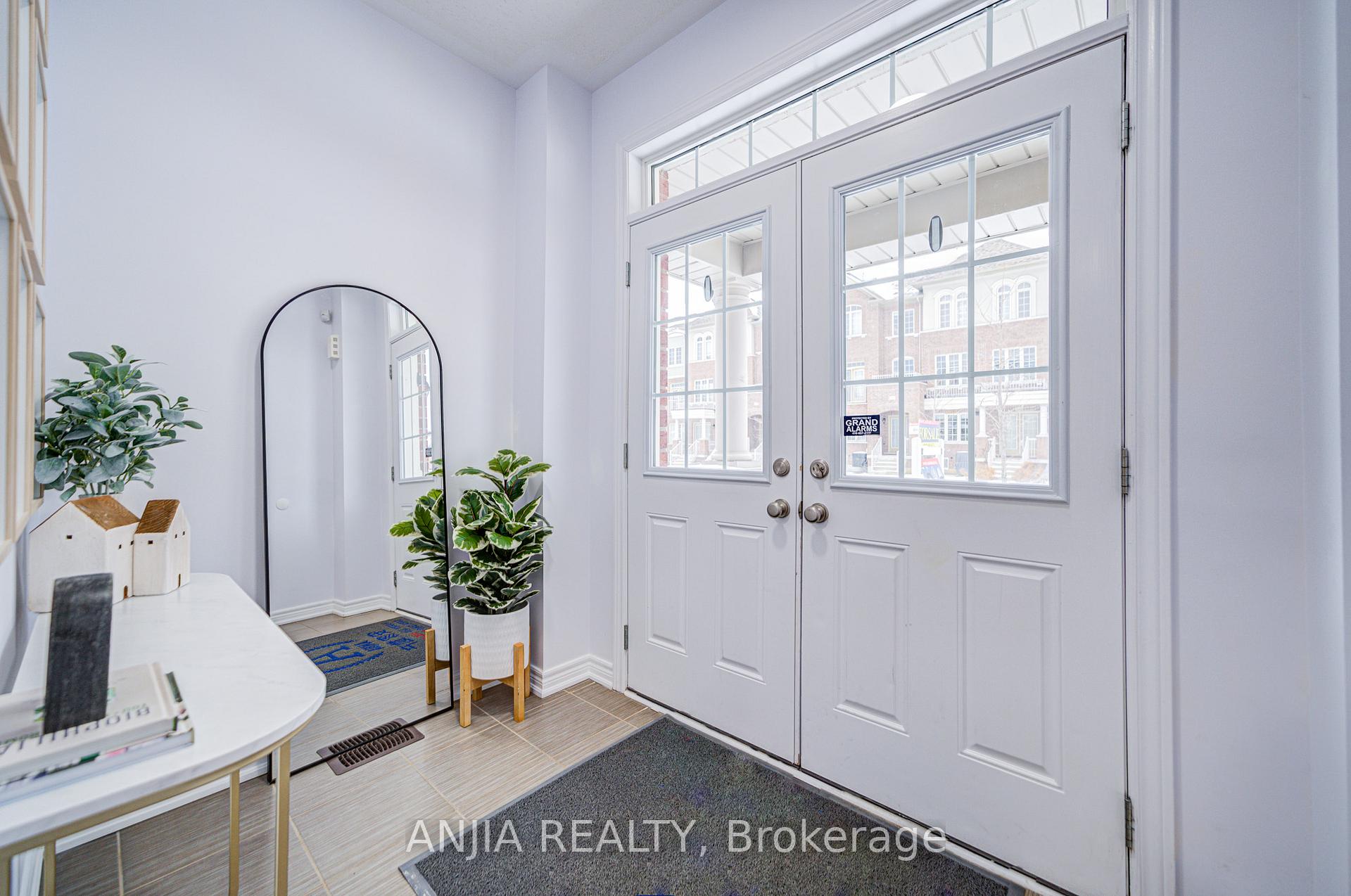 Photo 3 of 132 Memon Place, Markham, Wismer — HOMEH