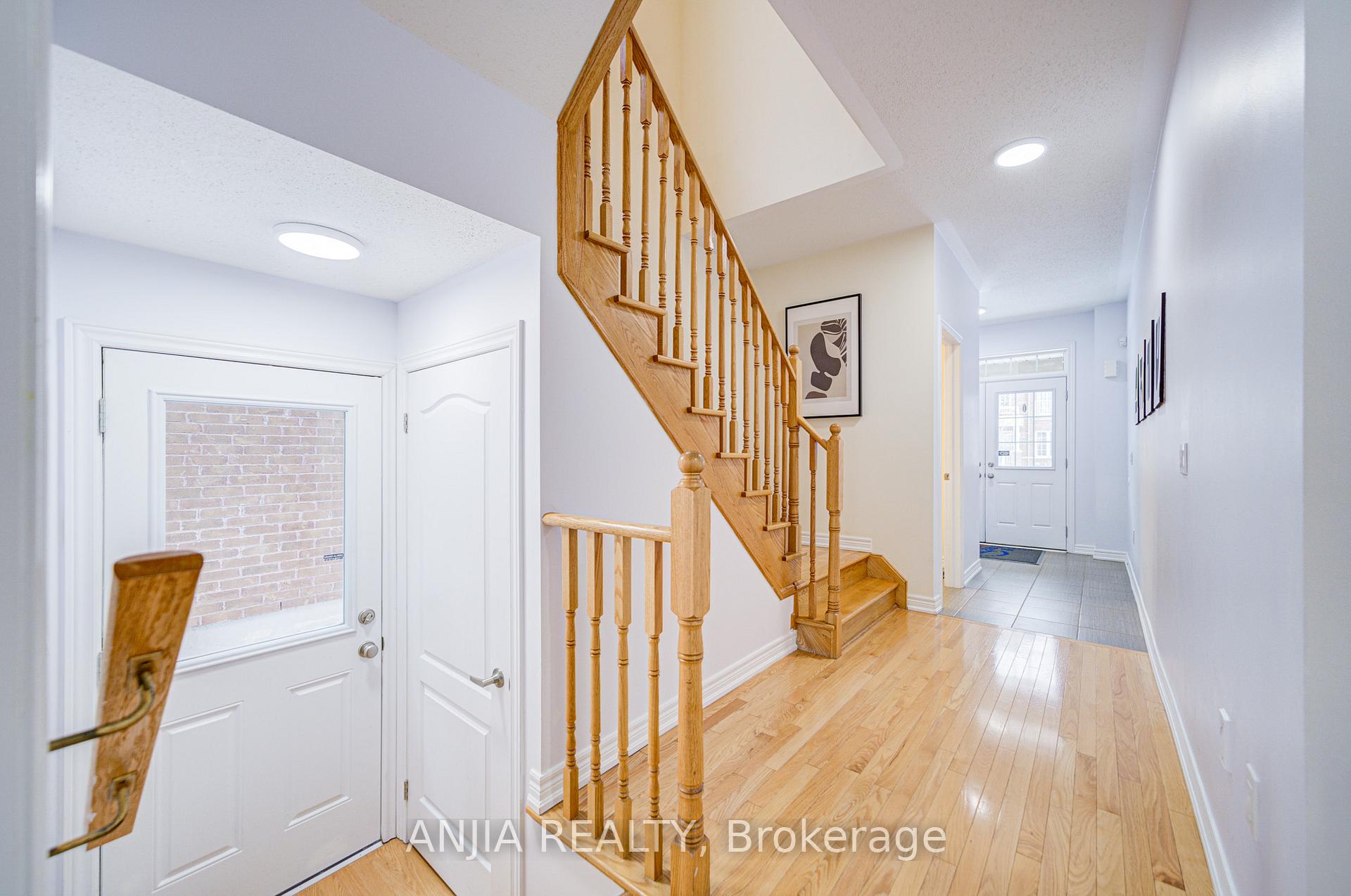 Photo 6 of 132 Memon Place, Markham, Wismer — HOMEH