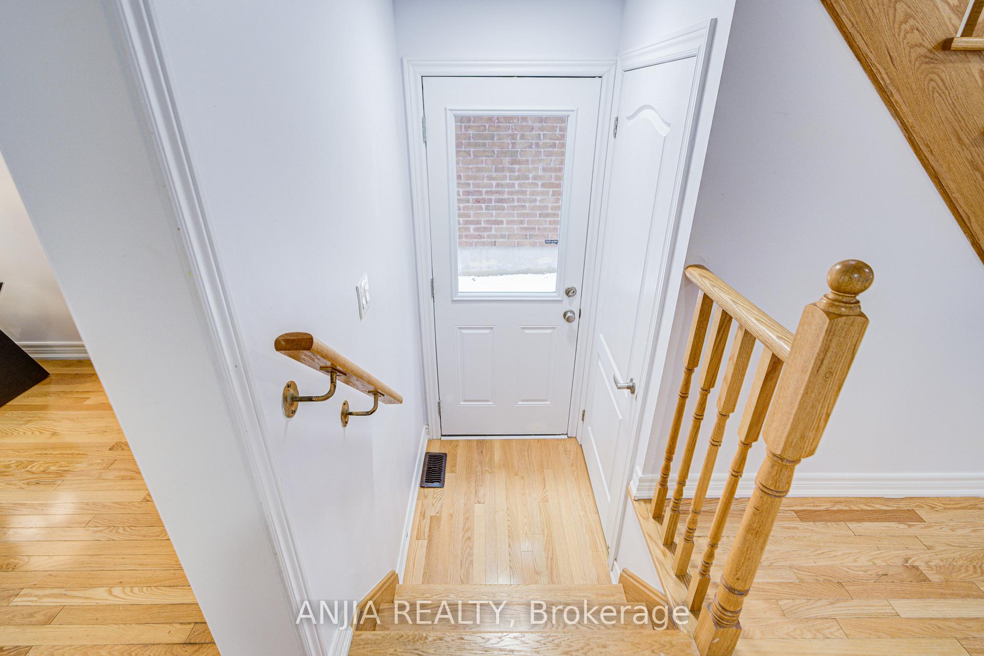 Photo 7 of 132 Memon Place, Markham, Wismer — HOMEH