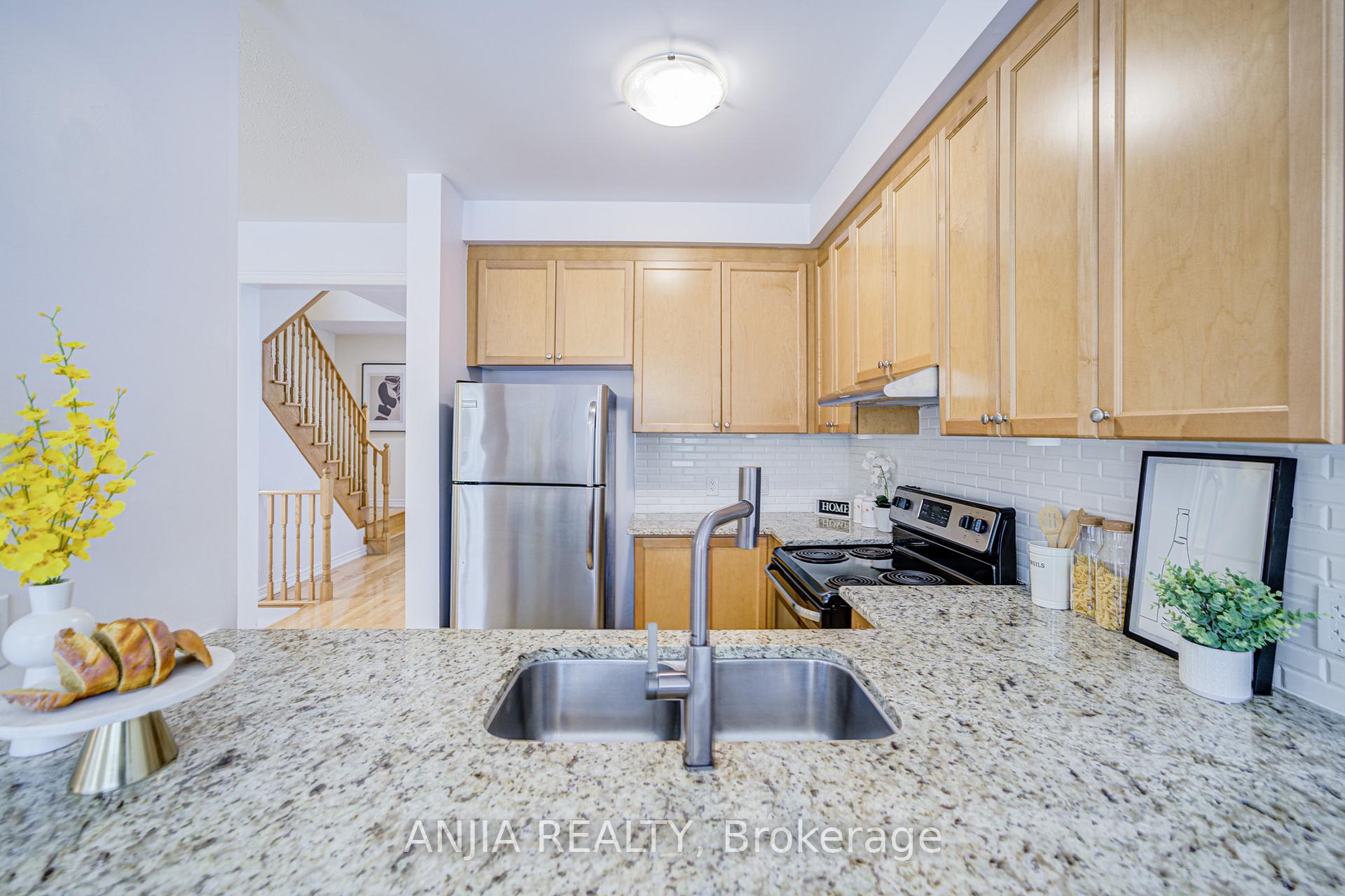 Photo 16 of 132 Memon Place, Markham, Wismer — HOMEH