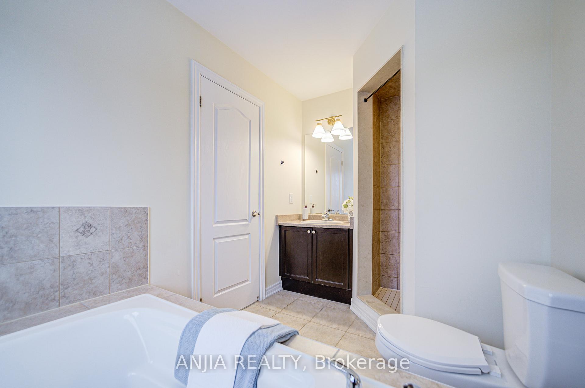 Photo 27 of 132 Memon Place, Markham, Wismer — HOMEH