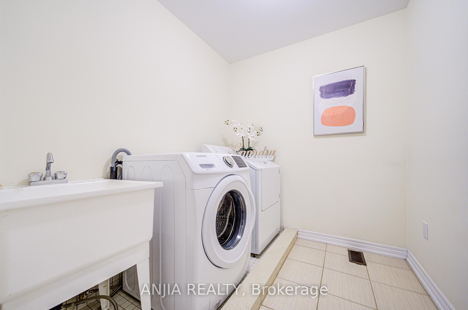 Photo 28 of 132 Memon Place, Markham, Wismer — HOMEH