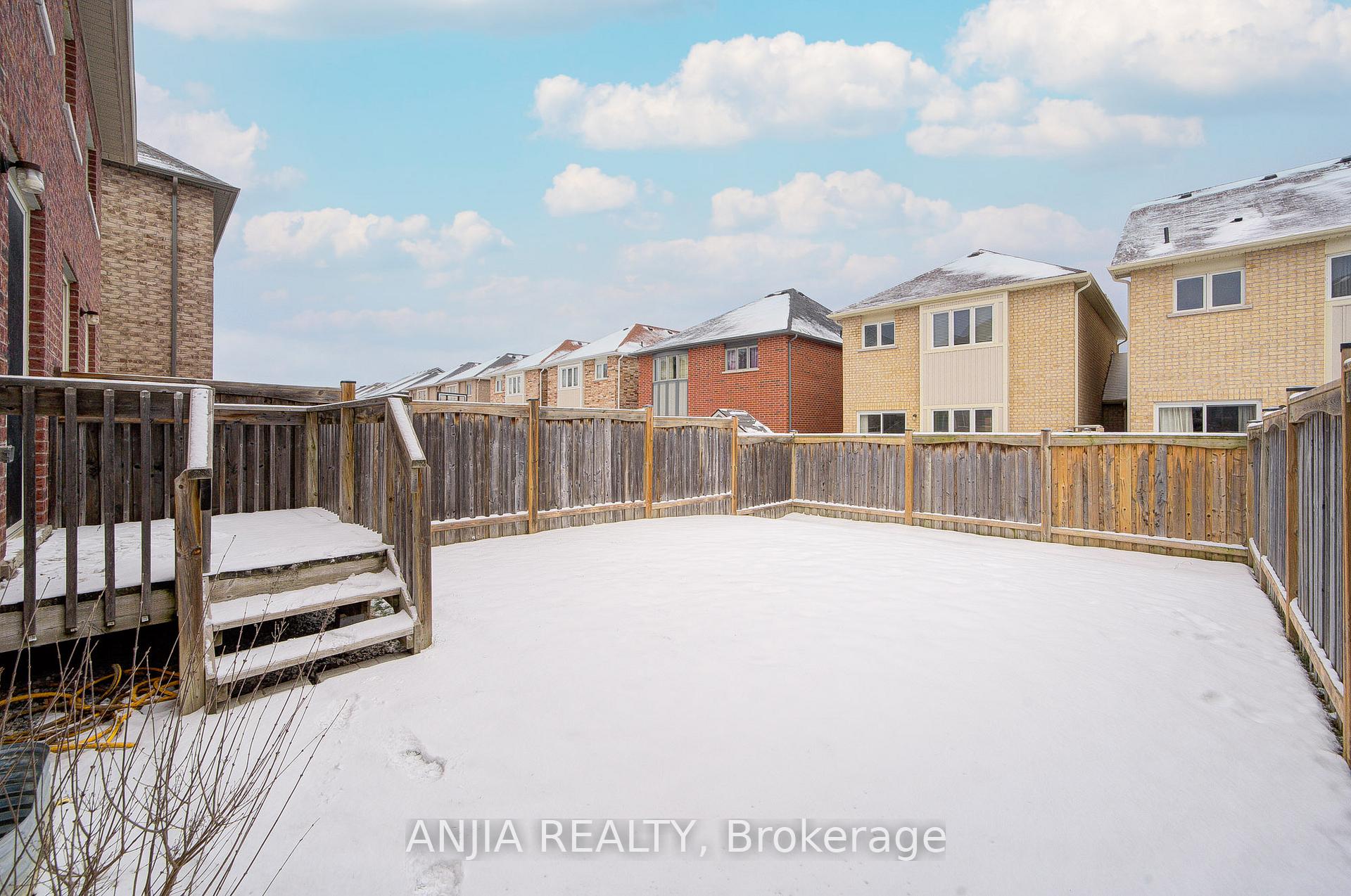 Photo 38 of 132 Memon Place, Markham, Wismer — HOMEH