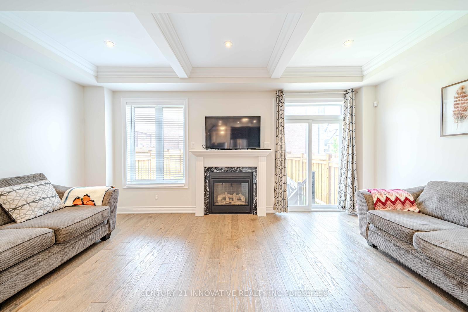 Photo 6 of 110 Dorian Drive, Whitby, Williamsburg — HOMEH