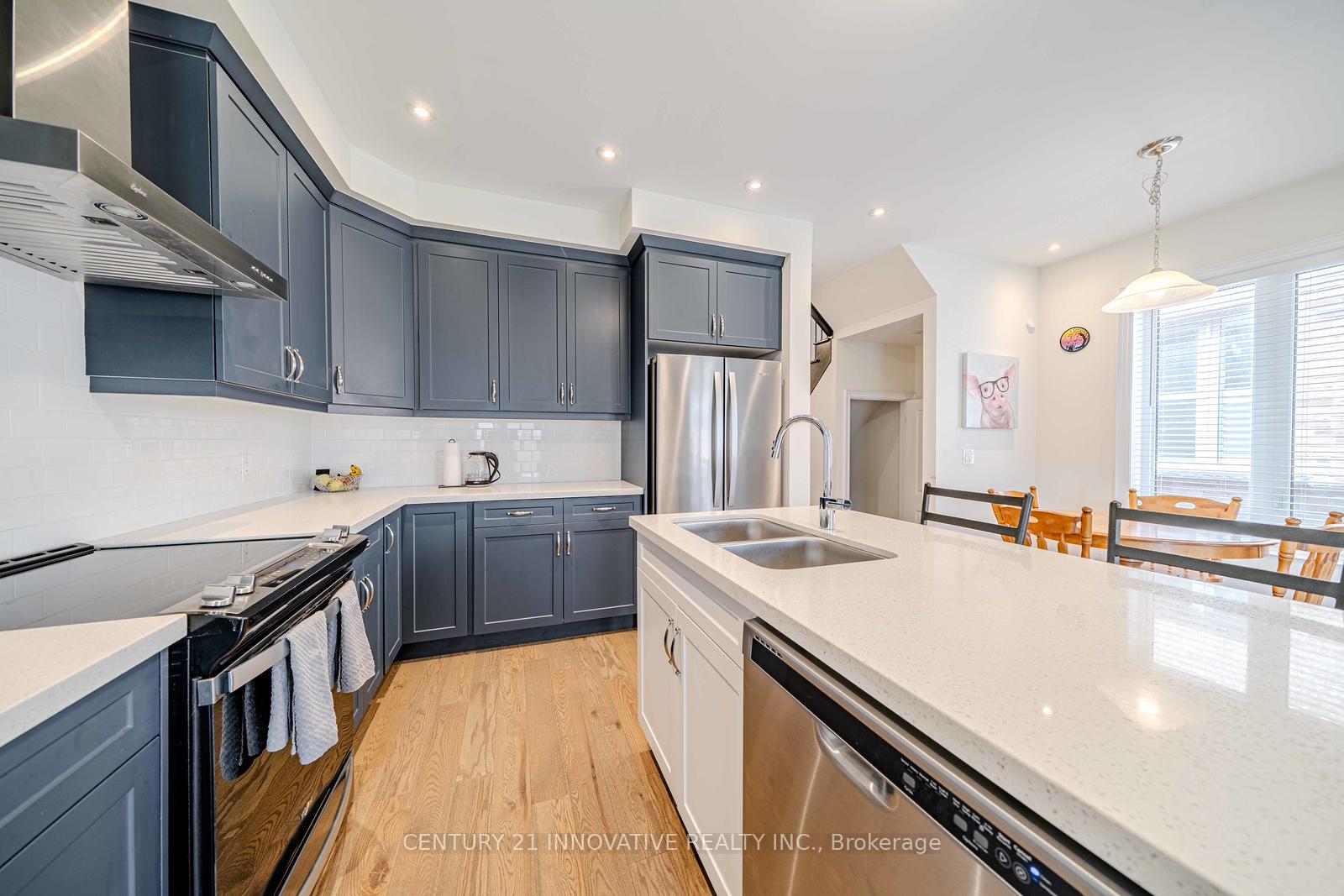 Photo 9 of 110 Dorian Drive, Whitby, Williamsburg — HOMEH