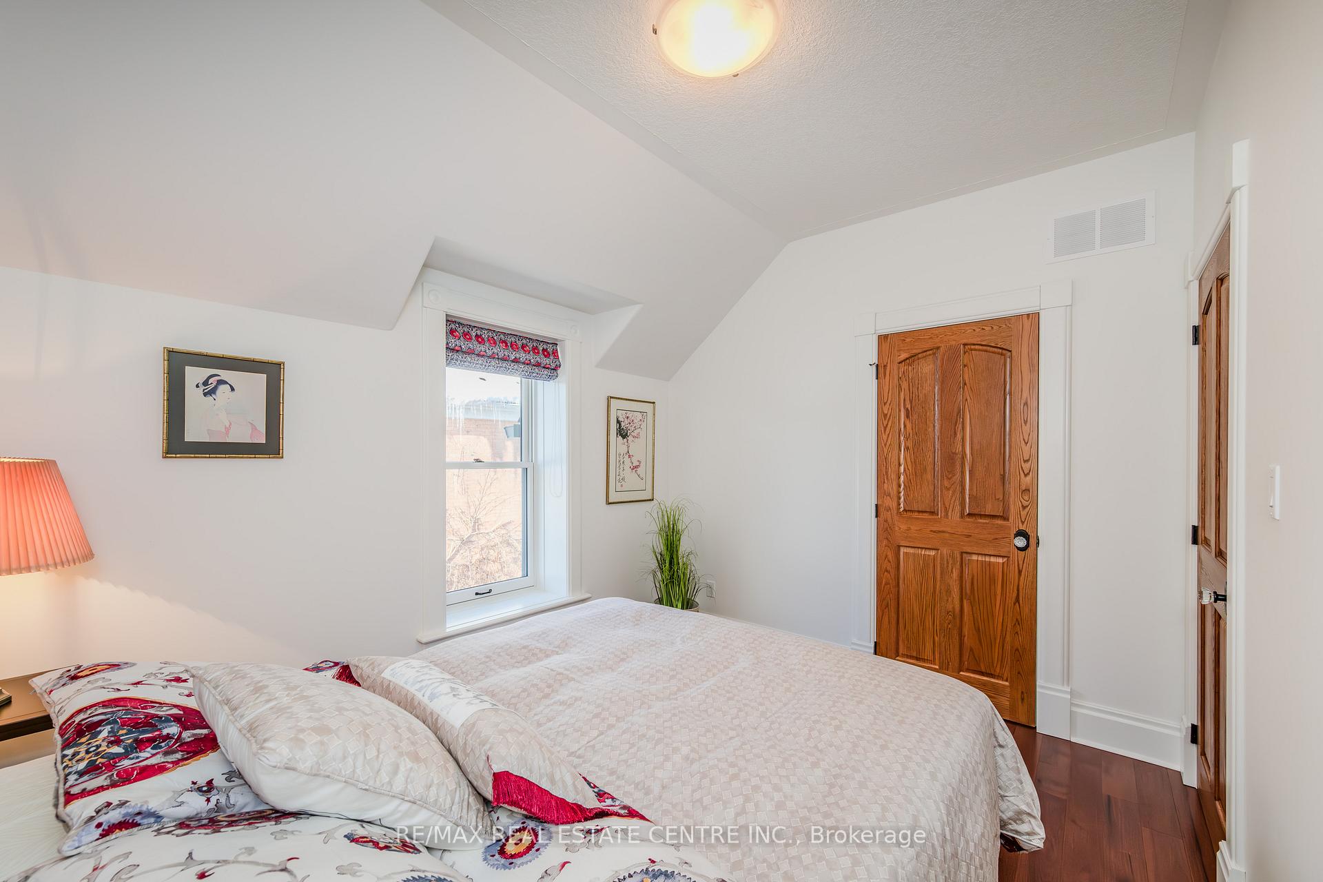 Photo 21 of 59 Menno Street, Waterloo — HOMEH
