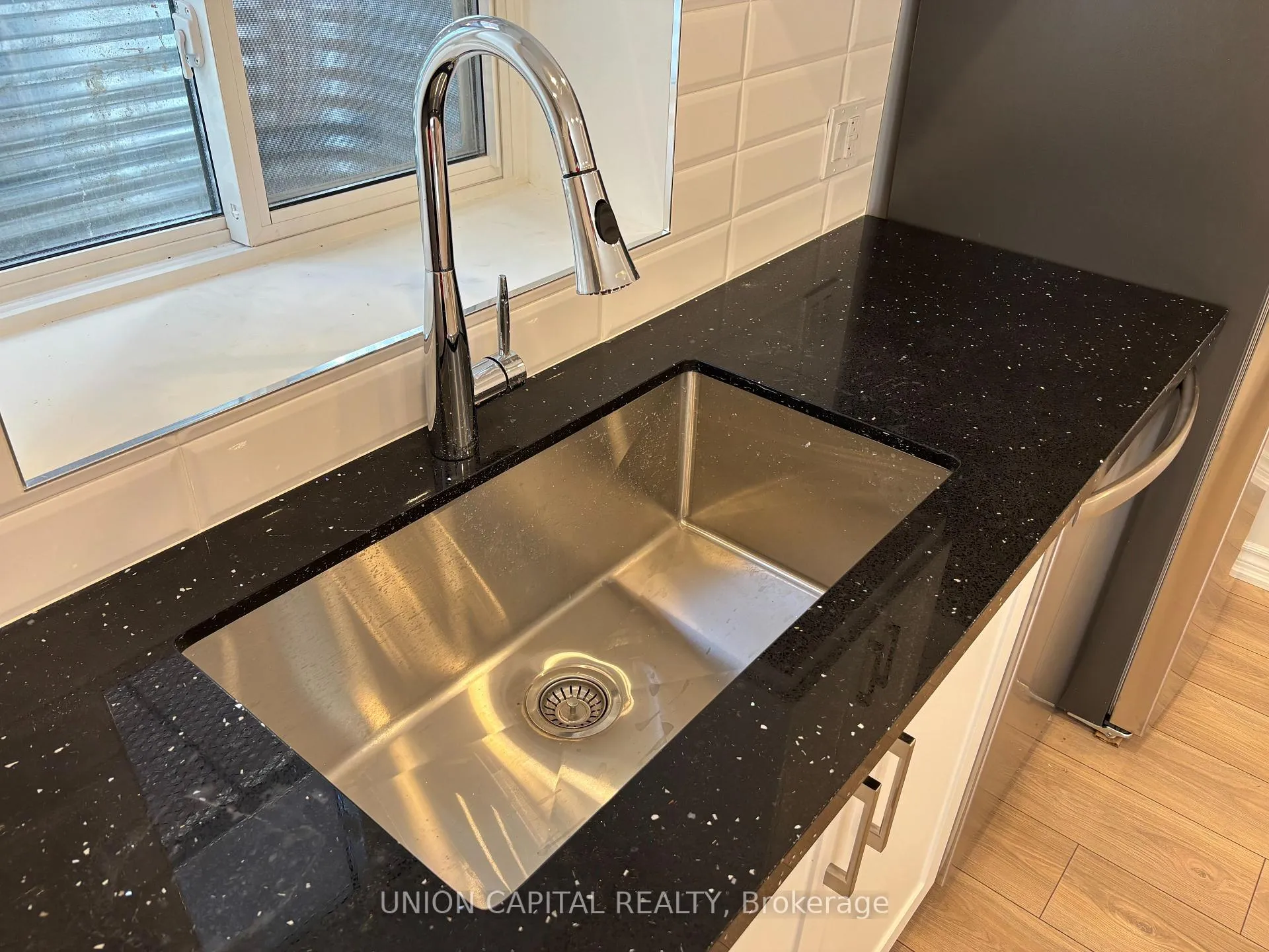 Photo 8 of 65 Stormont Trail, Vaughan, Vellore Village — HOMEH