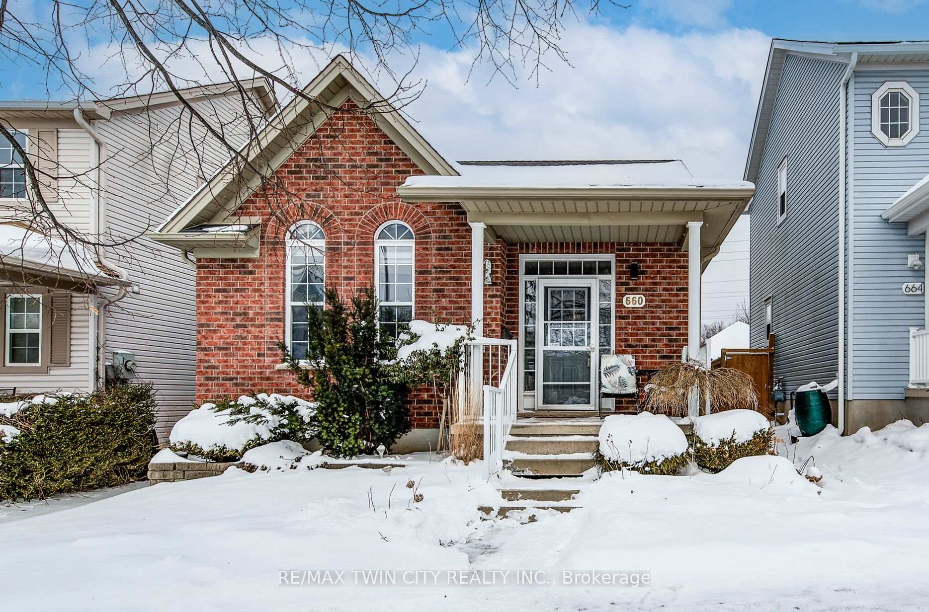 Photo 1 of 660 Zermatt Drive, Waterloo — HOMEH