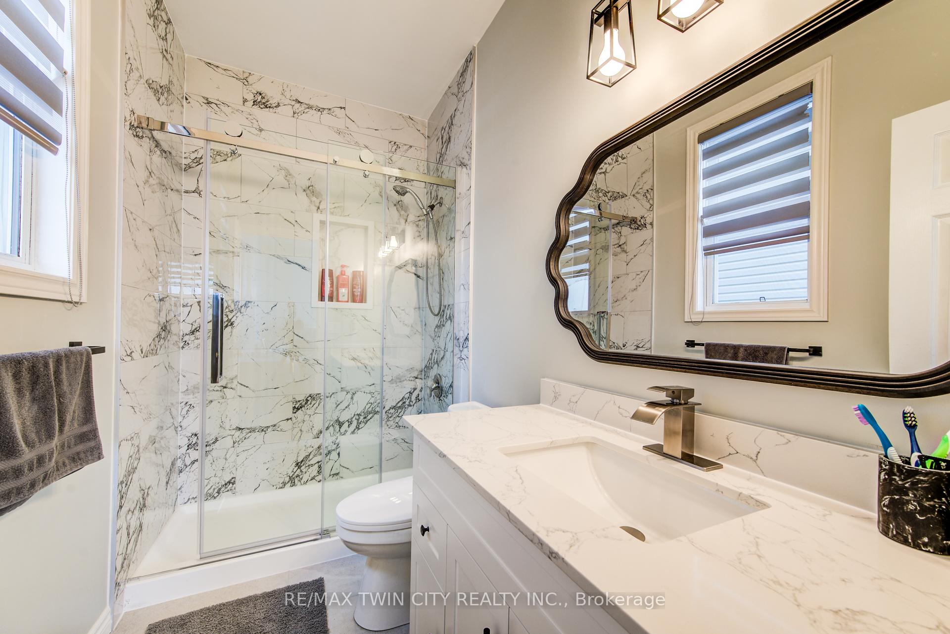 Photo 22 of 660 Zermatt Drive, Waterloo — HOMEH