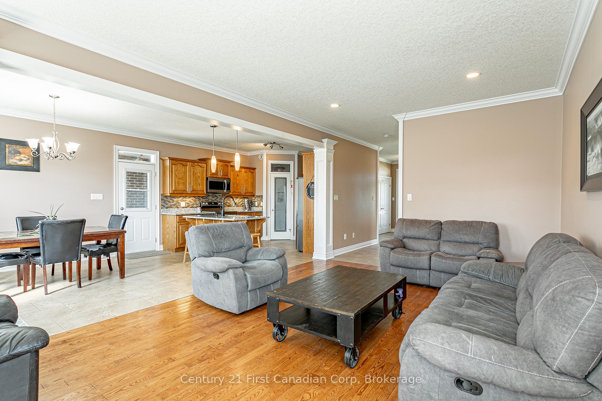 Photo 10 of 78 Oliver Crescent, Zorra, Thamesford — HOMEH