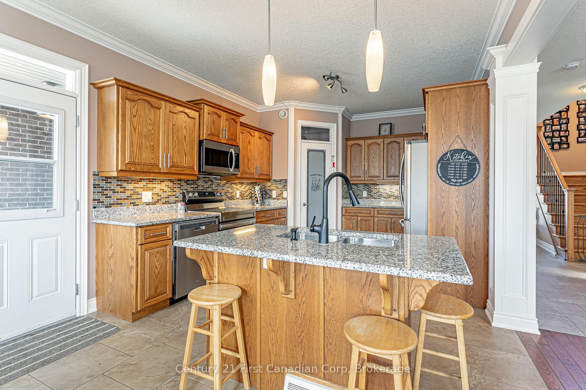 Photo 12 of 78 Oliver Crescent, Zorra, Thamesford — HOMEH