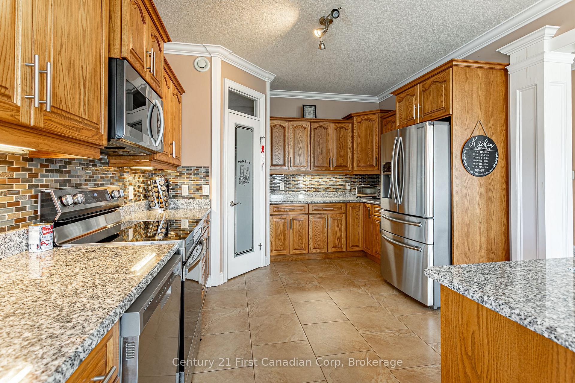 Photo 13 of 78 Oliver Crescent, Zorra, Thamesford — HOMEH