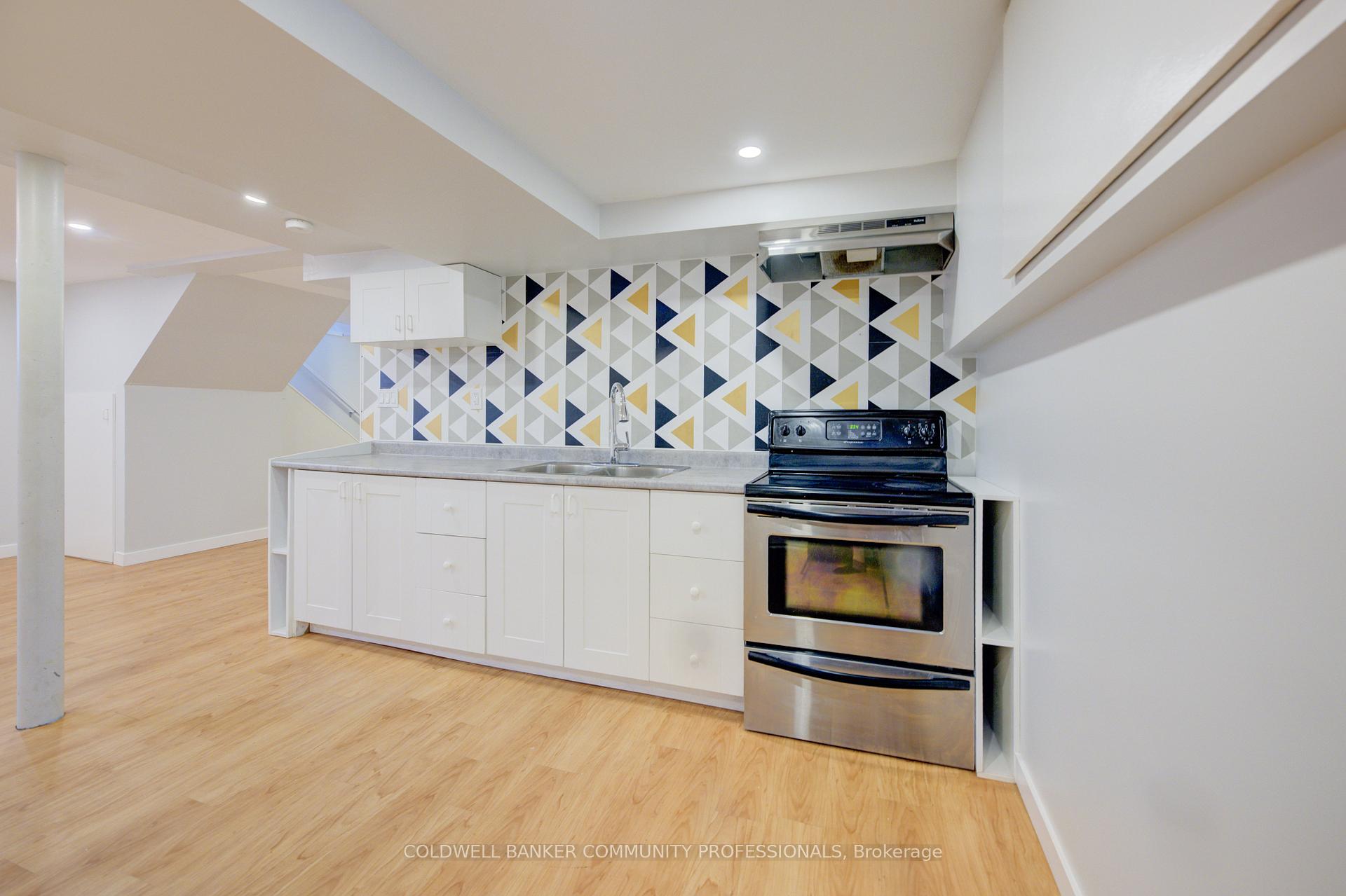Photo 42 of 141 Garner Avenue, Welland, Welland Downtown — HOMEH