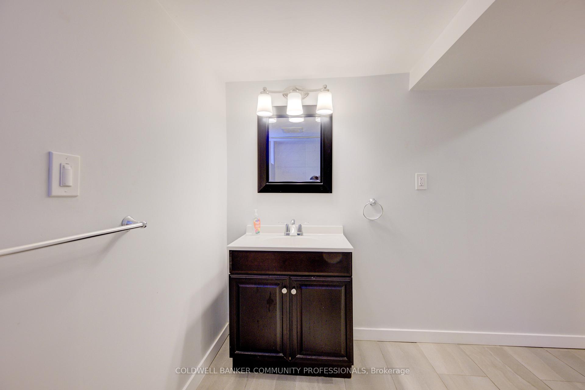 Photo 45 of 141 Garner Avenue, Welland, Welland Downtown — HOMEH