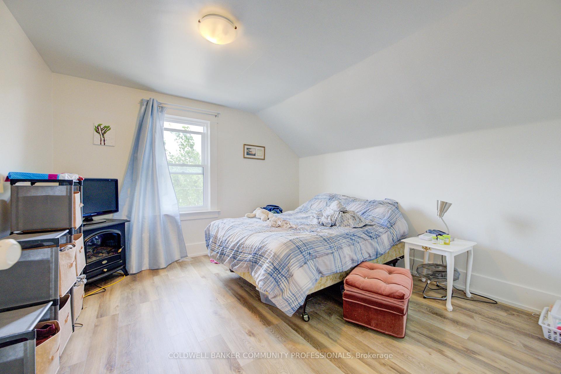 Photo 27 of 141 Garner Avenue, Welland, Welland Downtown — HOMEH