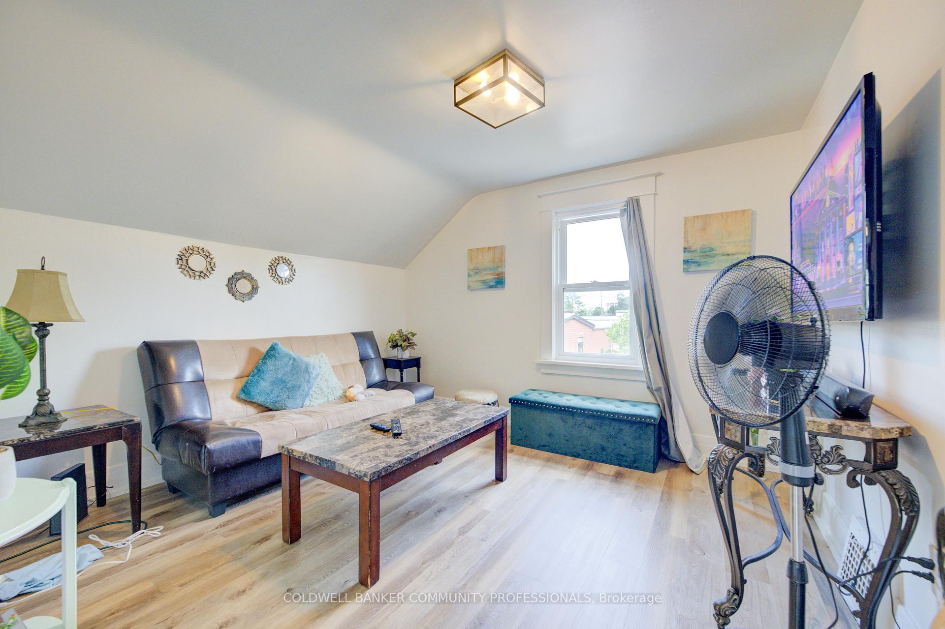 Photo 29 of 141 Garner Avenue, Welland, Welland Downtown — HOMEH