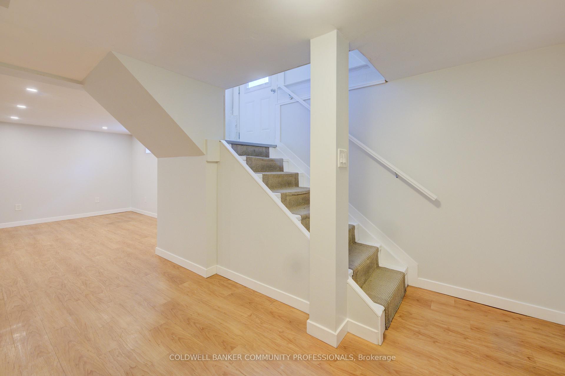 Photo 35 of 141 Garner Avenue, Welland, Welland Downtown — HOMEH