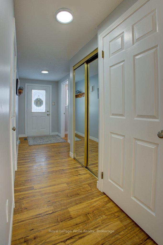 Photo 6 of 487 Sandbanks Crescent, Waterloo — HOMEH